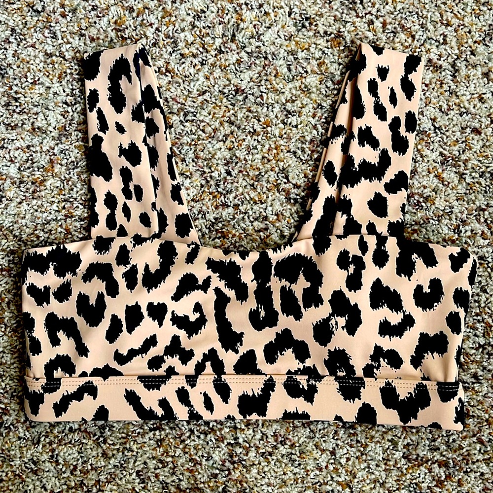 Allfenix sports bra NWT